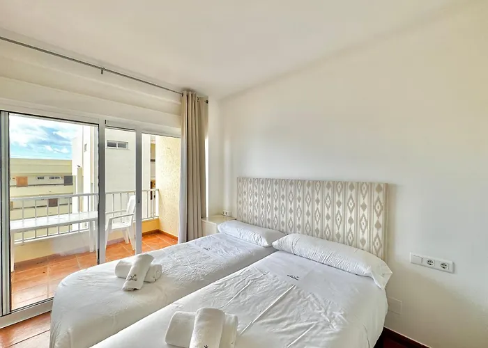 Cibeles Beachfront - Eaw Homes